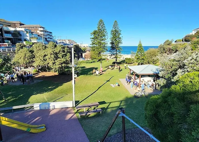 Sweeping Ocean Views - Bondi Beach 2 Bed + Parking